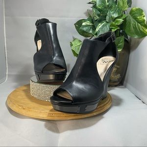 Vince Camuto Vo-Waylon Wedge